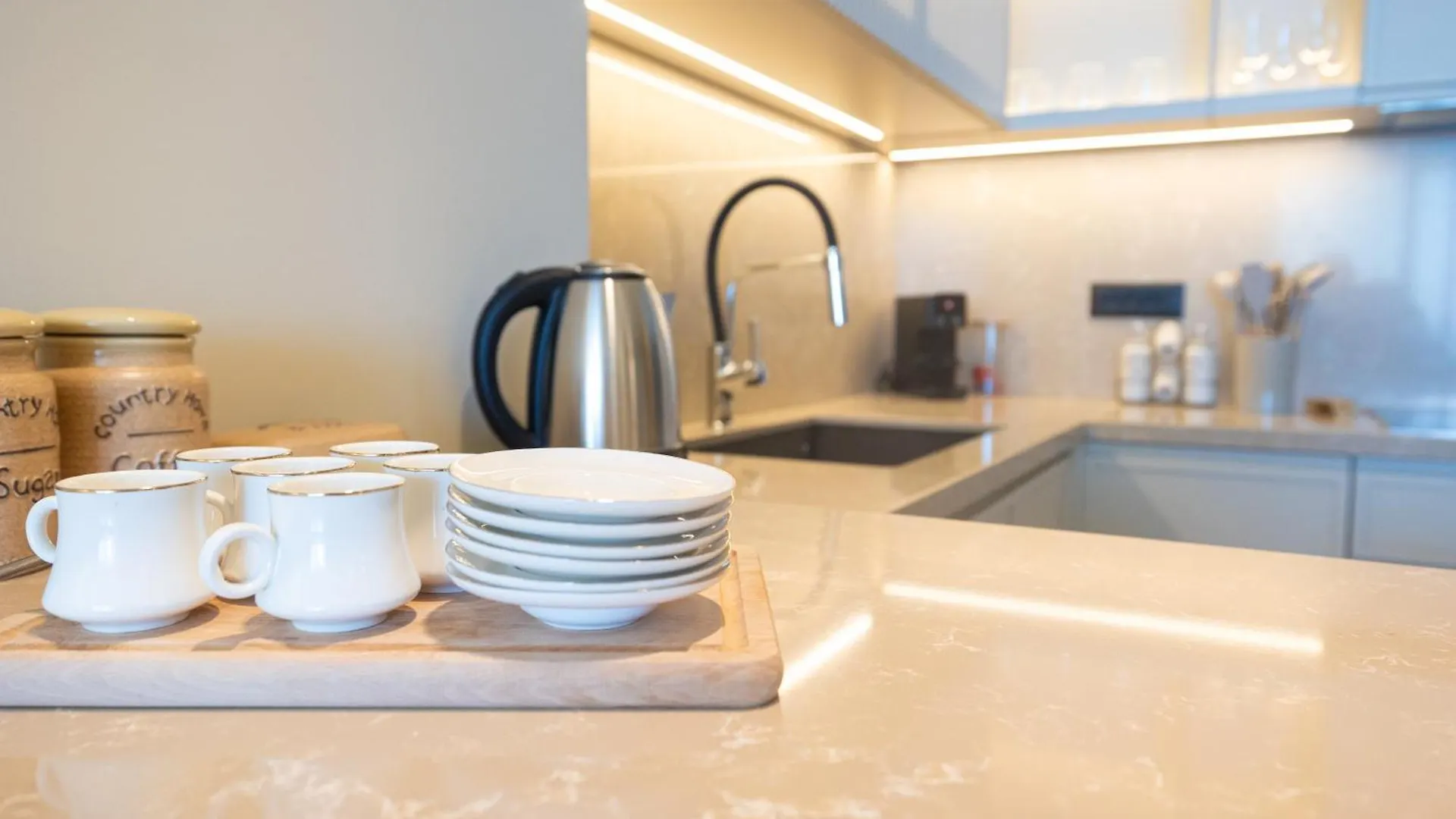 Ameli Luxury Apartment Vlore 0*,  Albania