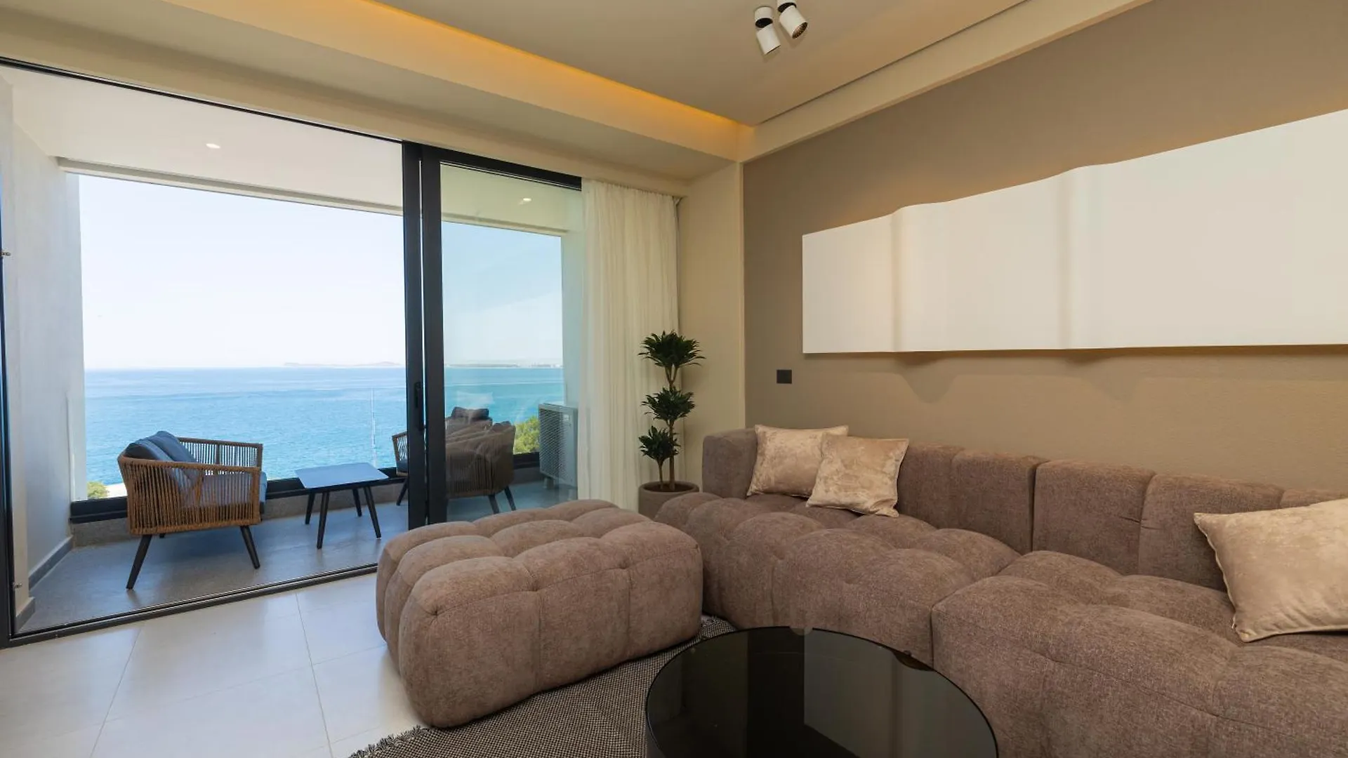 Ameli Luxury Apartment Vlore
